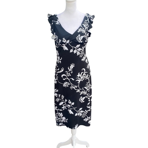 La Belle Dresses & Skirts - La Belle Black and White Floral Midi Dress Cap Ruffle Sleeve Vintage‎ Y2K Medium